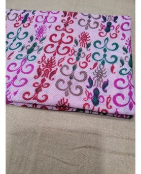 Pashmina Himalayan in cashmere Empire pattern Pink green red on pink background