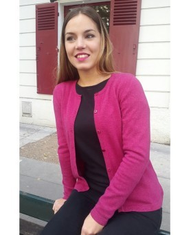 The Art of Wearing a Cashmere Vest: Style Tips for Women Hermine de Pashmina The Art of Wearing a Cashmere Vest: Style Tips for Women Hermine de Pashmina